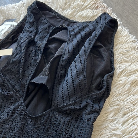 Profile by Gottex Notre Dame High Neck One Piece Swimsuit - Picture 8 of 10